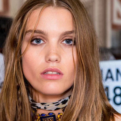 Τα έμαθες; Ήρθε η σφραγίδα που σου χαρίζει τέλεια φρύδια μέσα σε μόνο λίγα δευτερόλεπτα