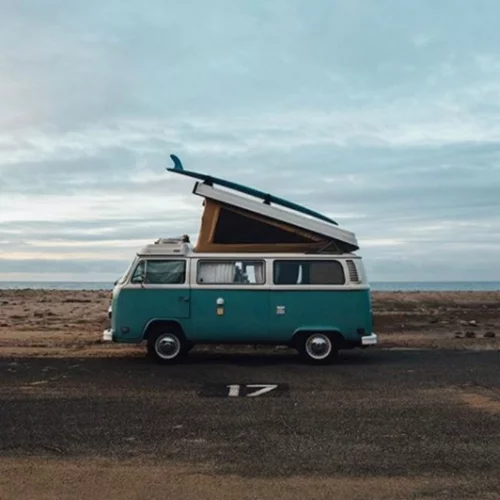 Beach please! Οι Instagram λογαριασμοί που σε στέλνουν κατευθείαν στην παραλία