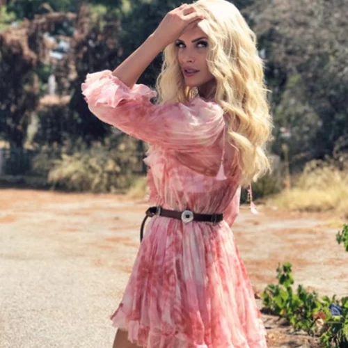 Η Κατερίνα Καινούργιου Στο Celebrity: Αυτή είναι η πιο εντυπωσιακή φωτογράφιση του καλοκαιριού!