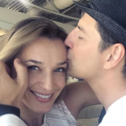 Σάκης Ρουβάς - Κάτια Ζυγούλη: Η νύφη τελικά δεν το έσκασε! Η γλυκιά φωτογραφία και η τούρτα των γενεθλίων