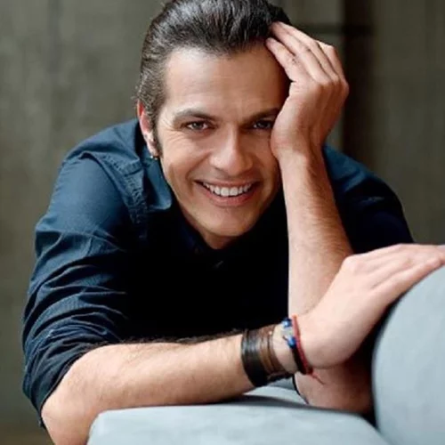 Μάριος Αθανασίου: Έγινε μπαμπάς για τρίτη φορά! Το πρώτο του μήνυμα από το μαιευτήριο