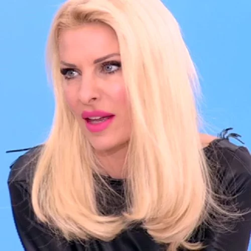 Ελένη Μενεγάκη: «Επιστρέφω και σας έχω και νέα!»