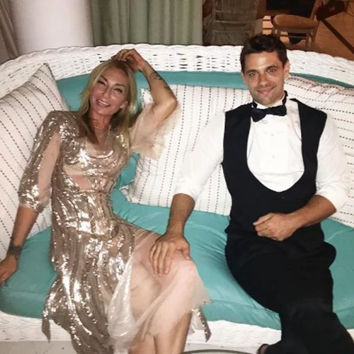 Αποστόλης Τότσικας - Ρούλα Ρέβη | Οικογενειακές στιγμές στην Κύθνο