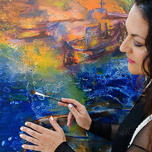 Άντζελα Πέτροβα: Η νέα της έκθεση είναι ένα υπέροχο ταξίδι στη νησιωτική Ελλάδα