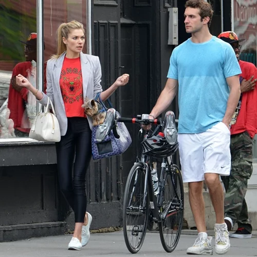 Jessica Hart - Σταύρος Νιάρχος: Τίτλοι τέλους για το ζευγάρι!