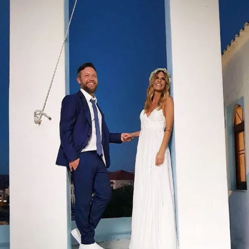 Γιάννης Βαρδής - Νατάσα Σκαφιδά: Η πρώτη φωτογραφία στο Instagram και το "ευχαριστώ" στους καλεσμένους