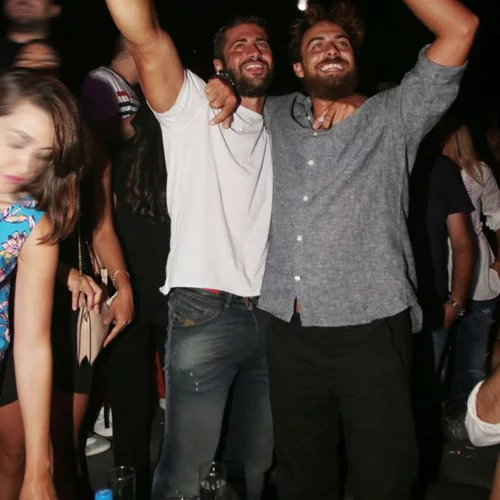 Κωνσταντίνος Βασάλος - Μάριος Πρίαμος Ιωαννίδης: Γλέντησαν στον Κωνσταντίνο Αργυρό παρέα με τον Μάρκο Σεφερλή