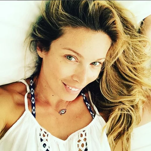 Μαριέττα Χρουσαλά: Για πρώτη φορά με μπικίνι μετά την αποκάλυψη της εγκυμοσύνης