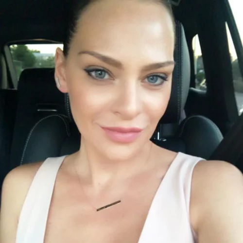 Υβόννη Μπόσνιακ | Η τρυφερή φωτογραφία με την κόρης της