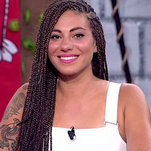 Ευρυδίκη Βαλαβάνη: Μιλάει πρώτη φορά για το σύντροφό της & το κέρατο