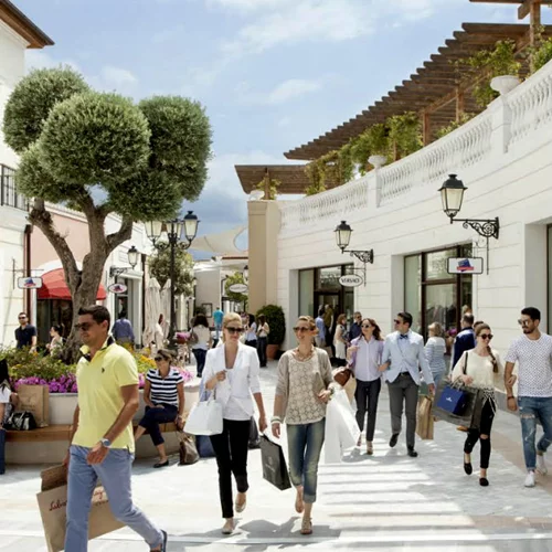 Sales Alert: Πάνω από 70% εκπτώσεις στο McArthurGlen!