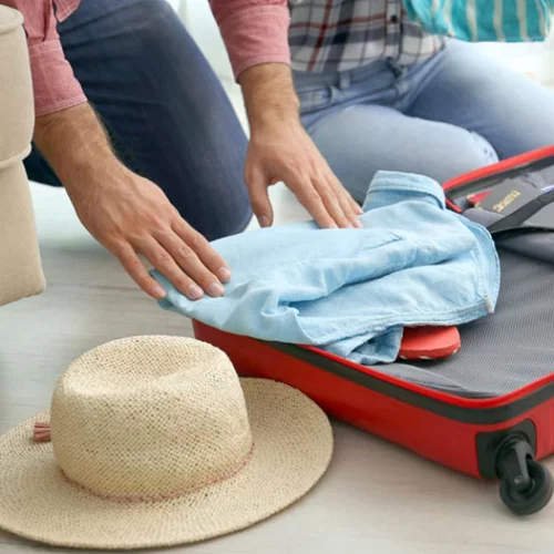 Πώς θα φτιάξεις σωστά τη βαλίτσα σου για να χωρέσουν όλα