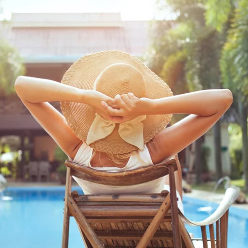 Καλοκαίρι στην πόλη: 8 tips για να κάνεις τις καλύτερες διακοπές στο σπίτι σου