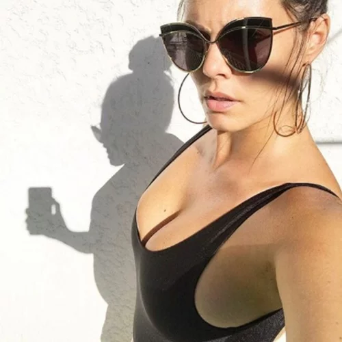 Μαρία Κορινθίου: Ποζάρει με λεοπάρ μπικίνι