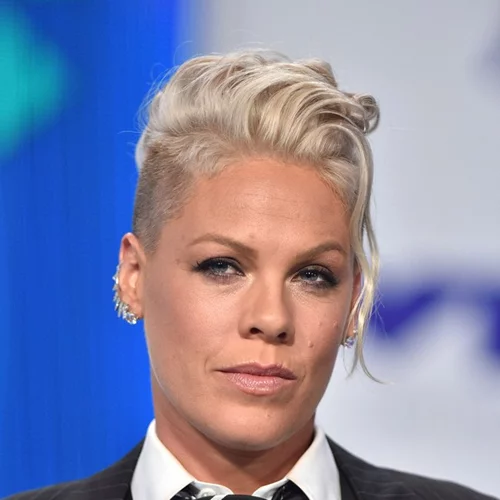 H Pink αναδείχθηκε η πιο όμορφη γυναίκα του 2018!