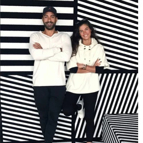 Σάκης Τανιμανίδης - Χριστίνα Μπόμπα: Ταξίδι στην Ολλανδία