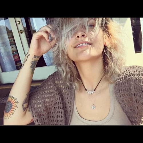 Paris Jackson: Ευχήθηκε στον πατέρα της για τα γενέθλιά του!
