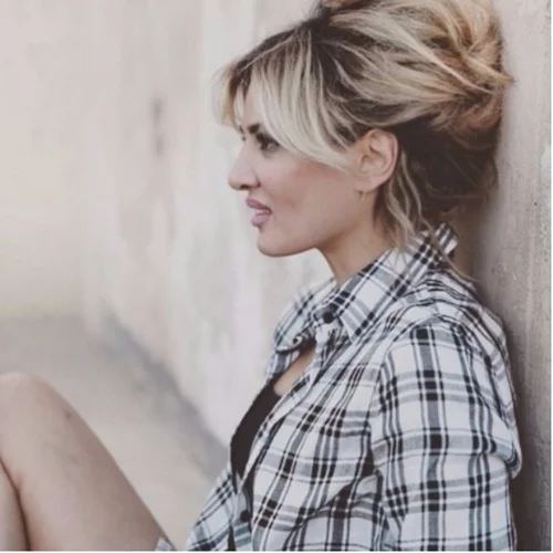 Δήμητρα Ματσούκα: Η τρυφερή φωτογραφία με τους γονείς της