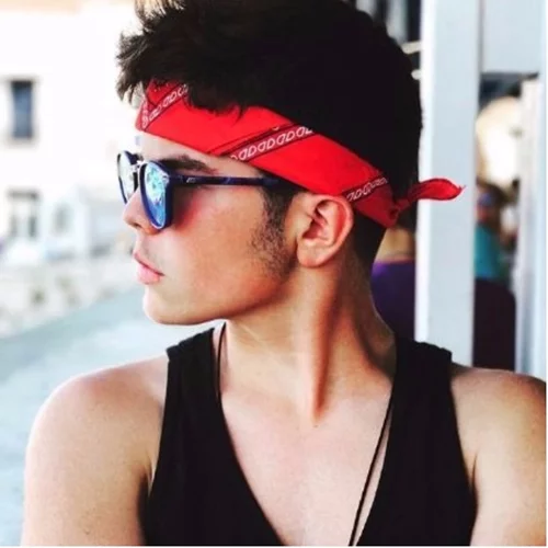 Άγγελος Λάτσιος: Διακοπές μαζί με τον κολλητό του