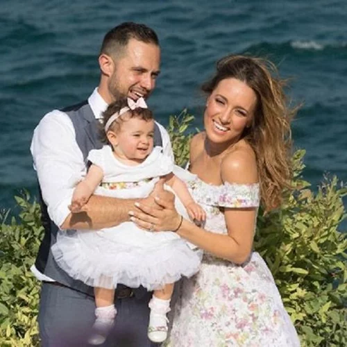 Καλομοίρα: Η αναμνηστική οικογενειακή φωτογραφία