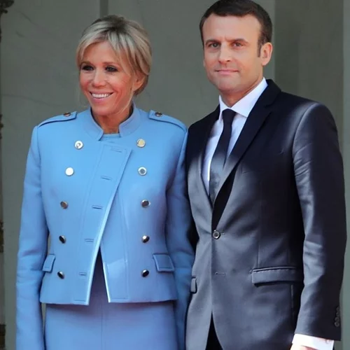 Emmanuel Macron - Brigitte Macron: Βρίσκονται στην Ελλάδα; Οι «μυστικές» διακοπές στην Πάρο