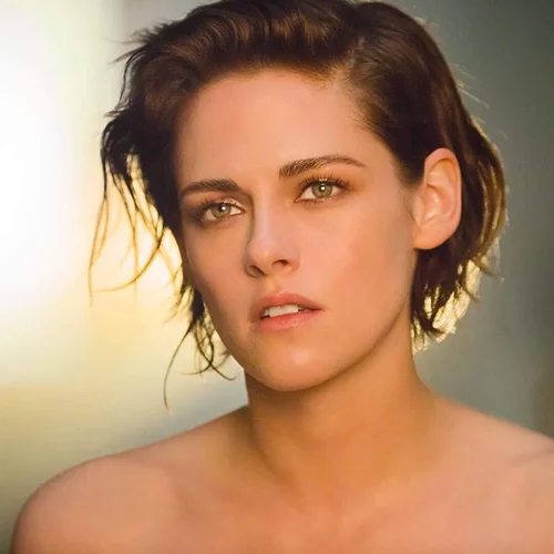 H Kristen Stewart πρωταγωνιστεί στο πιο ξεχωριστό βίντεο της νέας σεζόν