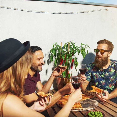 Οι καλοκαιρινές τροφές που κρύβουν τόσες θερμίδες, που σοκάρουν