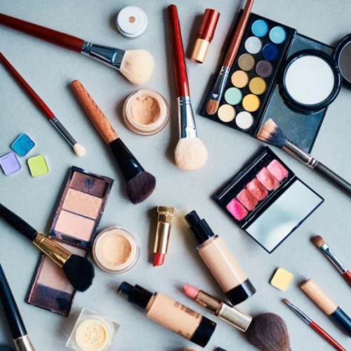 Πόσο ασφαλή είναι τα προϊόντα ομορφιάς που χρησιμοποιείς καθημερινά;
