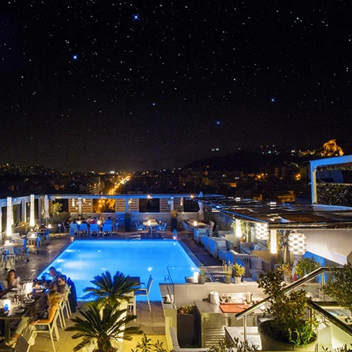 St'Astra: Διακοπές στο κέντρο της Αθήνας