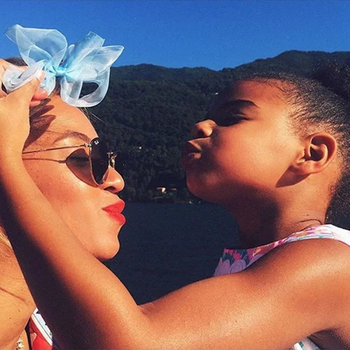 Beyonce - Blue Ivy: Μαζί σε συναυλία του Kendrick Lamar (βίντεο)