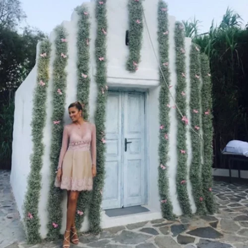 Μαριέττα Χρουσαλά: Το εντυπωσιακό outfit στη βάφτιση της κόρης της Καλομοίρας