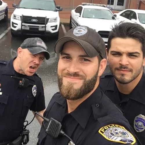 Οι αστυνομικοί από τη Florida που τρέλαναν τον γυναικείο πληθυσμό