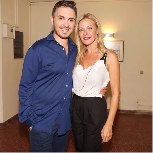 Ζέτα Μακρυπούλια: Λαμπερή εμφάνιση στην συναυλία του Μιχάλη Χατζηγιάννη