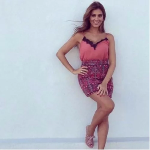 Σταματίνα Τσιμτσιλή: Στο κρεβάτι με τις κόρες της - Δες την γλυκιά φωτογραφία