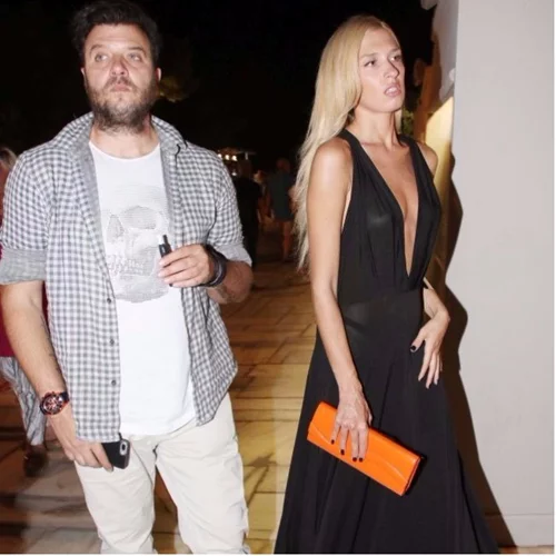 Λάμπης Λιβιεράτος: Με εντυπωσιακή καλλονή στο Ηρώδειο