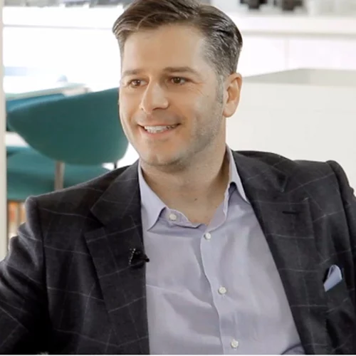 Αλέξανδρος Μπουρδούμης: Με νέα σύντροφο, λίγες εβδομάδες μετά τον χωρισμό από τη Χατζηγεωργίου;