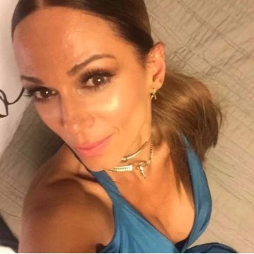 Έλλη Κοκκίνου: Πιο ευτυχισμένη από ποτέ σε βραδινή της έξοδο