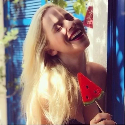 Νάντια Μπουλέ: Η τεράστια αλλαγή στα μαλλιά της