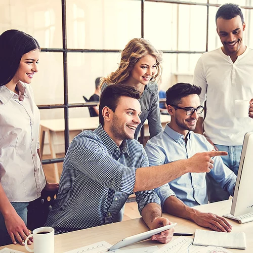 Ποιες συνήθειες να κόψεις στη δουλειά πριν το τέλος του χρόνου