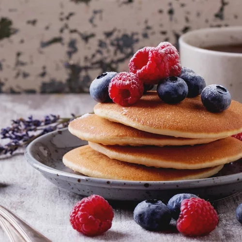 Vegan pancakes | Η πιο εύκολη συνταγή για το πρωινό σου είναι και η πιο υγιεινή