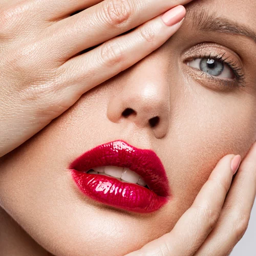 Ξέρεις άραγε από πού βγήκε η λέξη make up, που χρησιμοποιείς -ίσως- και κάθε μέρα;