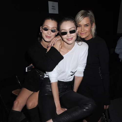 Η Gigi Hadid γιόρτασε τα 25α γενέθλιά της με τη Bella και τη Yolanda στην καραντίνα