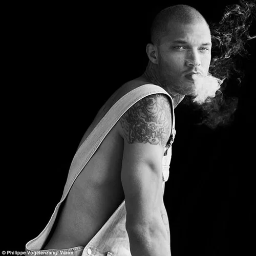 Jeremy Meeks: Φωτογραφίζεται και αποκαλύπτει την πιο σπουδαία στιγμή της ζωής του