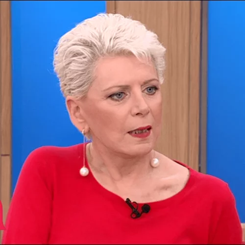 Έλενα Ακρίτα: Η απρόσμενη δημόσια στήριξη στην Ελένη Μενεγάκη