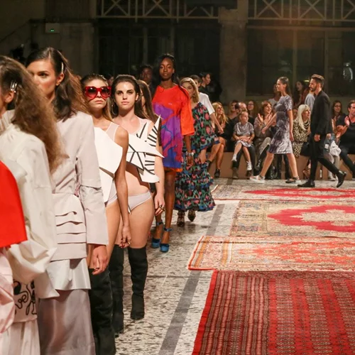 #FWDEFILE | Το μέλλον της μόδας όπως παρουσιάστηκε στην αποφοίτηση των σπουδαστών του Fashion Workshop