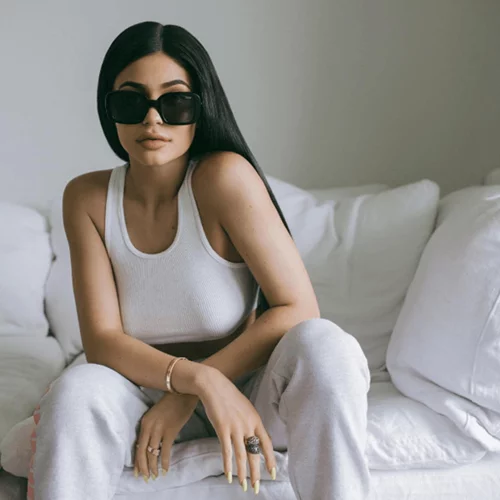 Kylie Jenner: Αυτός είναι ο λόγος που δεν αποκαλύπτει την εγκυμοσύνη της;