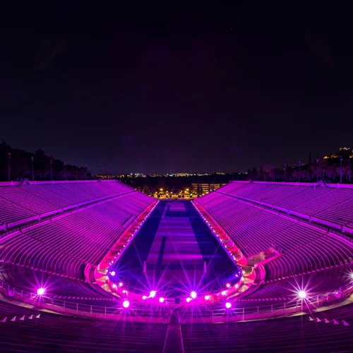 To Παναθηναϊκό Στάδιο έγινε ροζ για την Εκστρατεία για τον Καρκίνο του Μαστού!