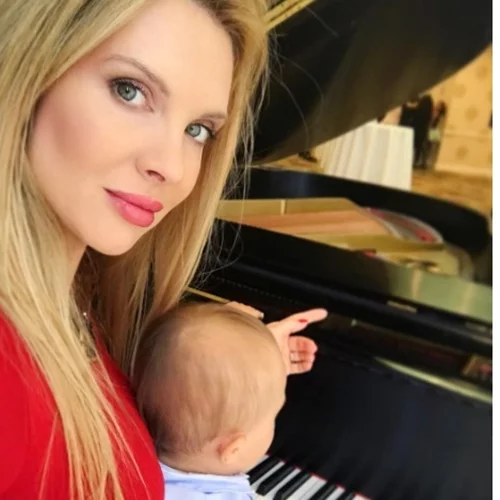 Χριστίνα Αλούπη: Έκανε το πιο τρυφερό throwback για τα 1α γενέθλια του γιου της!