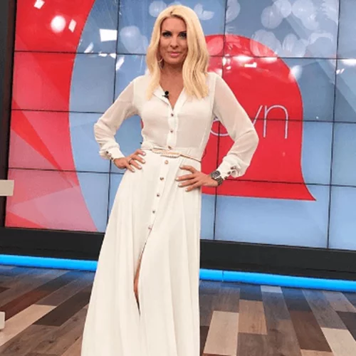 Σχολιάζουμε τι φόρεσαν οι επώνυμες Ελληνίδες στις πρεμιέρες των εκπομπών τους