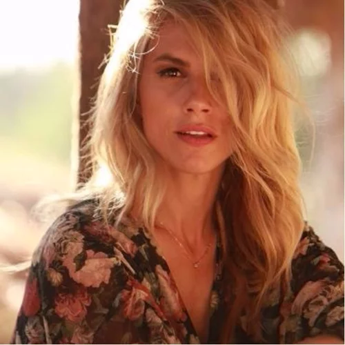 Ντορέττα Παπαδημητρίου: Σε φθινοπωρινό mood υποδέχτηκε τον Οκτώβριο